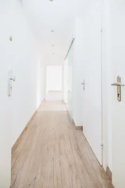 AB 01.01.2026 VERFÜGBAR I NEUE KÜCHE I BALKON  I RUHIG I BADEWANNE I LICHTDURCHFLUTET I SONNIG I ZENTRAL I HAUSTIERE WILLKOMMEN I PROJEKT WOHNEN I