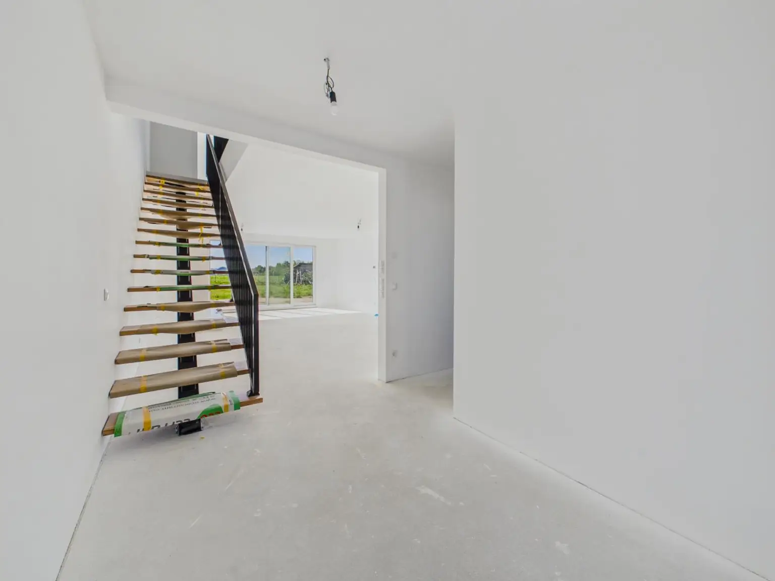 Haus B Wohn- und Essbereich 1