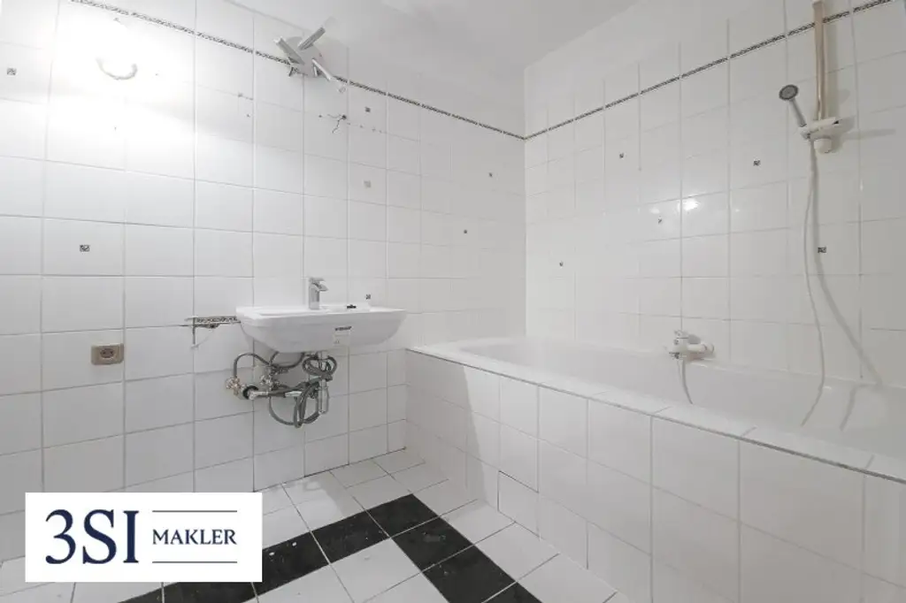 Ideal geschnittene 3-Zimmer-Altbauwohnung in guter Lage