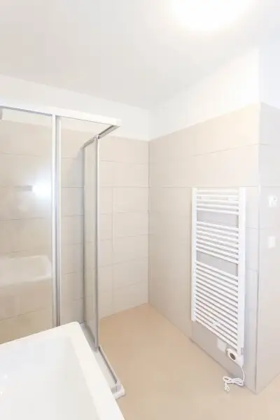 Hell und modern mit Balkon in ruhiger, zentraler Lage!