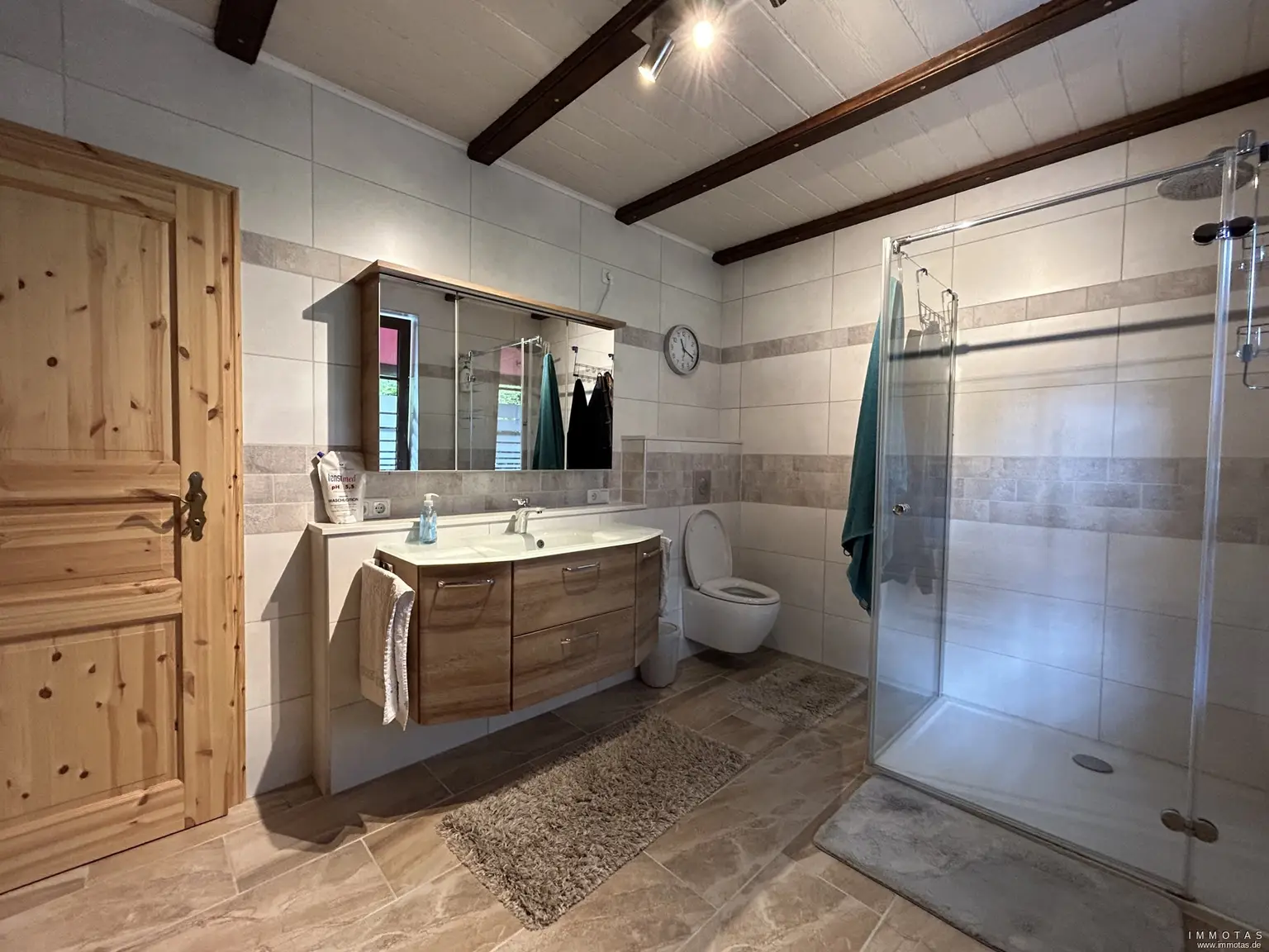 Badezimmer EG