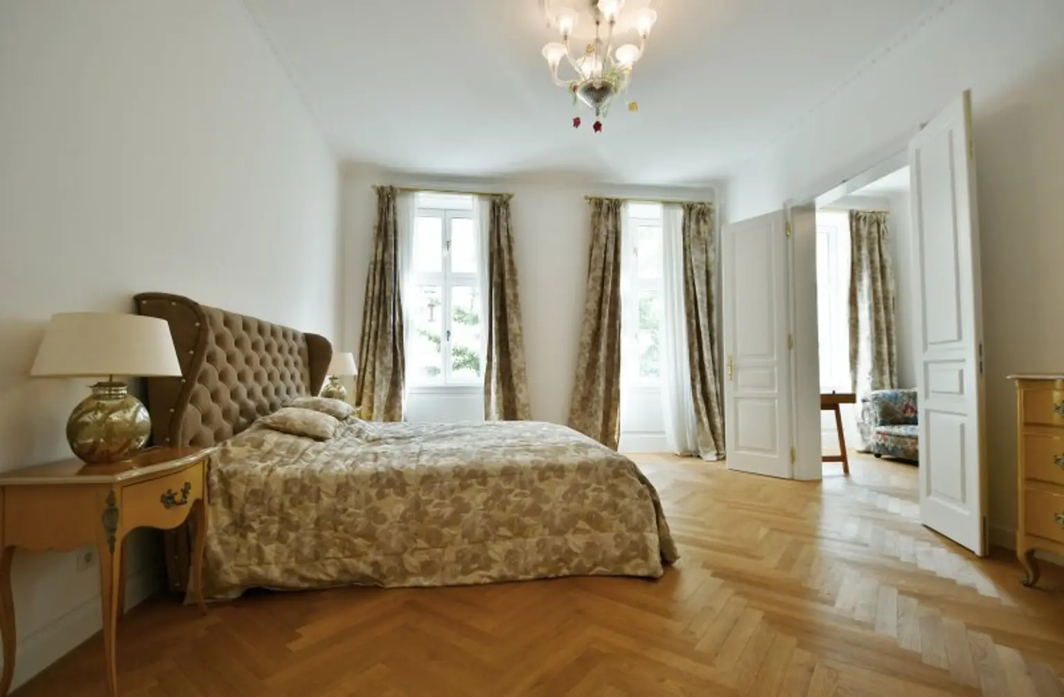 Charmante Stilaltbauwohnung im Servitenviertel – Eleganz & Ruhe in Bestlage