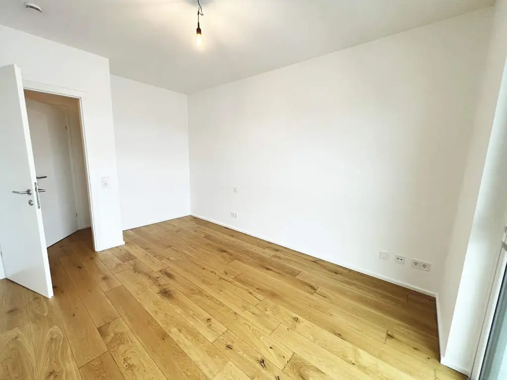 Q11 Leben am Fluss - Geräumige 3-Zimmer-Wohnung mit Loggia und Balkon!