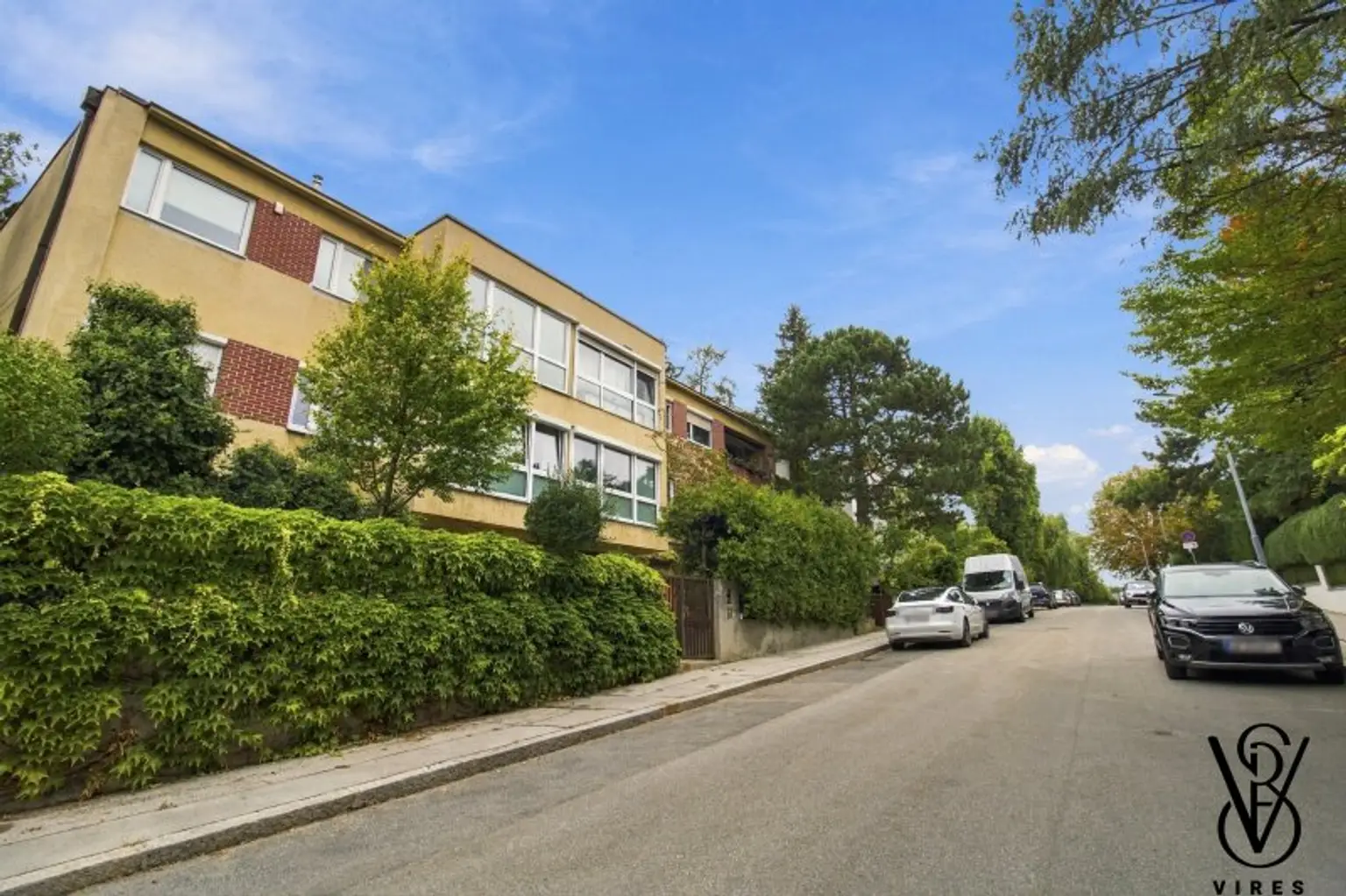Straßenseite des Hauses