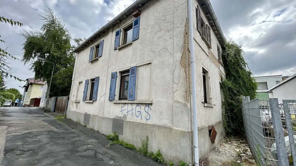 METZ IMMOBILIEN - Handwerker aufgepasst! Gelegenheit in Eschersheim