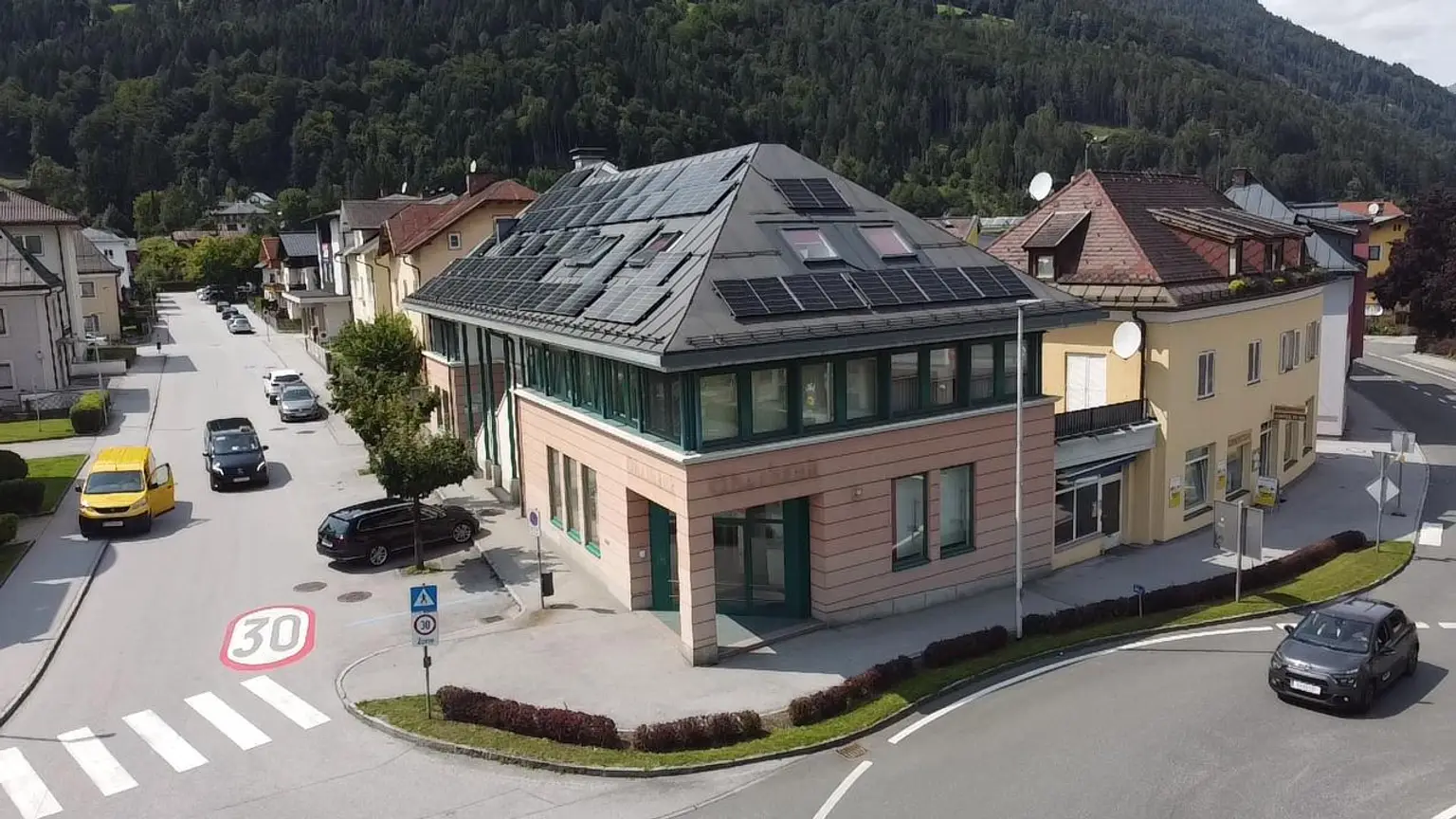 Geschäftshaus in Zentrum von Bischofshofen