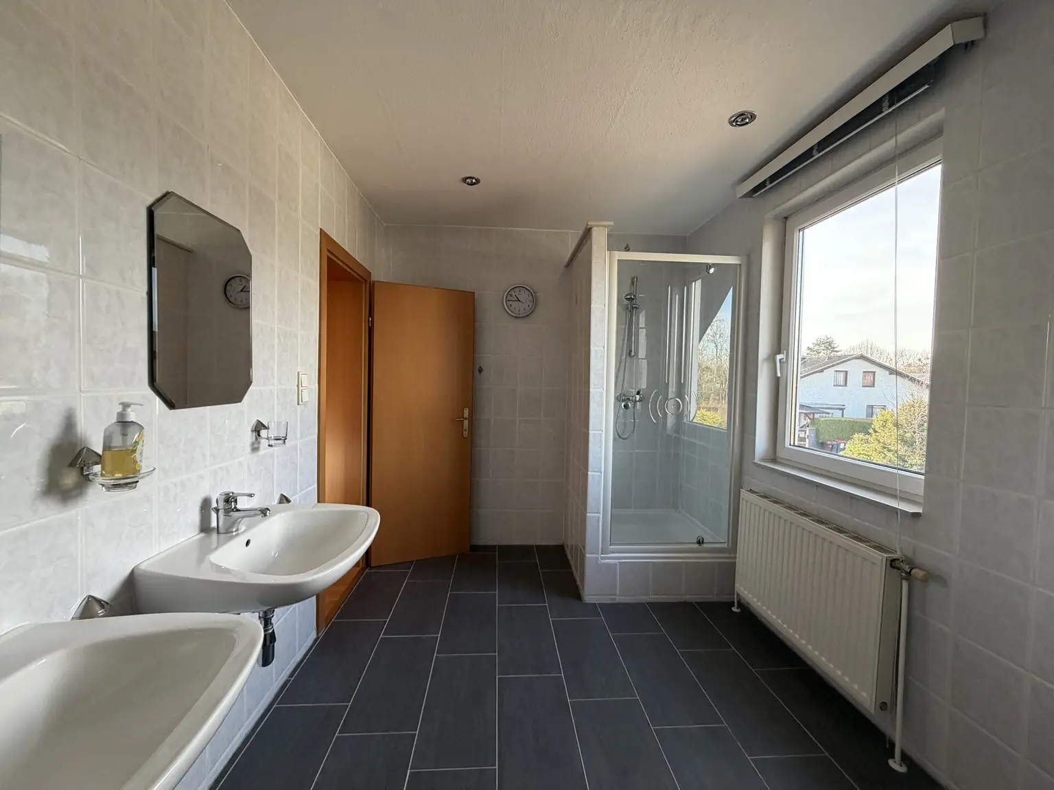 Charmantes Haus mit Schwimmteich