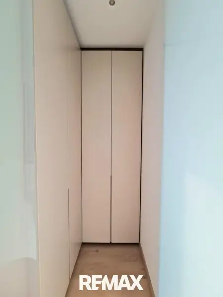 Wohnung -Master Bedroom-Schrankraum