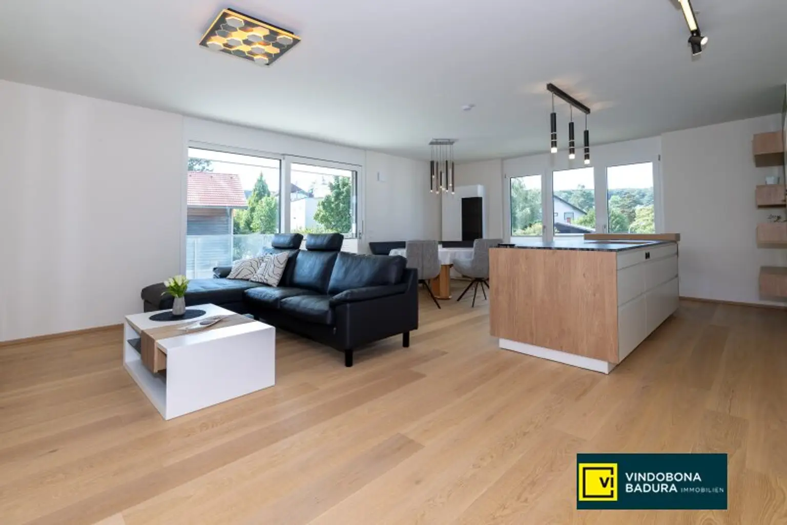 Wohnjuwel in Hietzing: Großzügige 5-Zimmer Wohnung mit Balkonterrassen, Fernblick & Garagenplatz