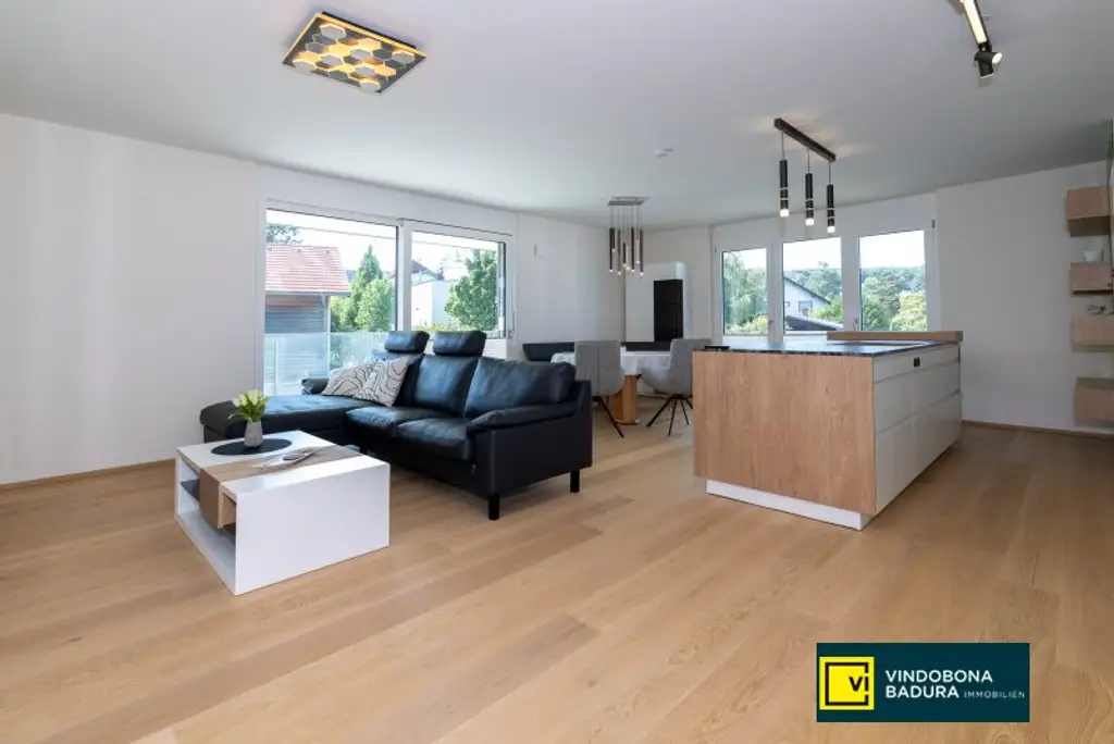 Wohnjuwel in Hietzing: Großzügige 5-Zimmer Wohnung mit Balkonterrassen, Fernblick & Garagenplatz