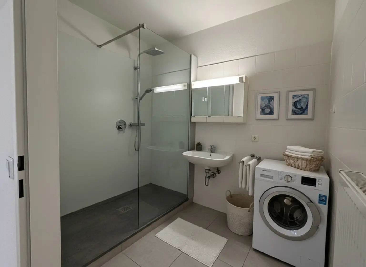 Ein Traum: Stadtwohnung in Neulaa mit unverbaubarem Blick ins Grüne