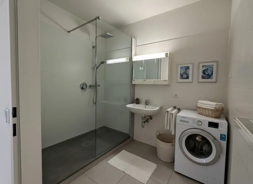 Ein Traum: Stadtwohnung in Neulaa mit unverbaubarem Blick ins Grüne