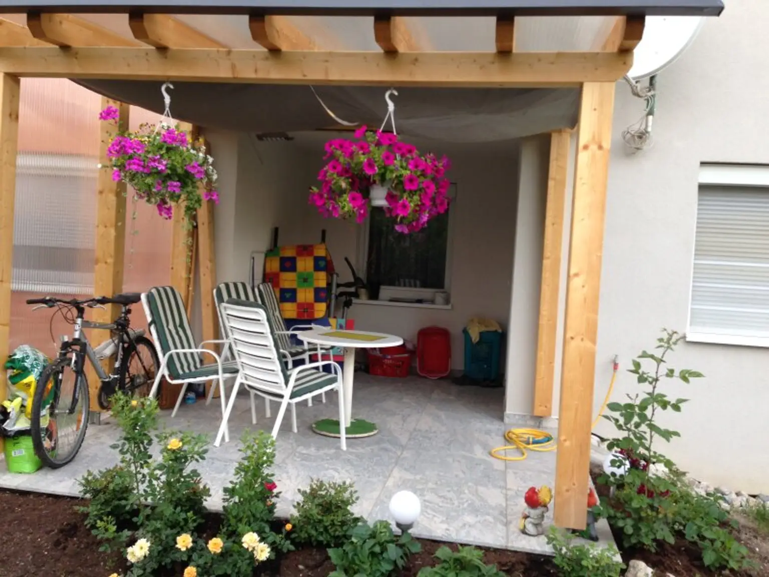 Traumwohnung  im EG in Wels mit Gartenfeeling, Loggia & Tiefgarage, sofort einziehen & wohlfühlen!