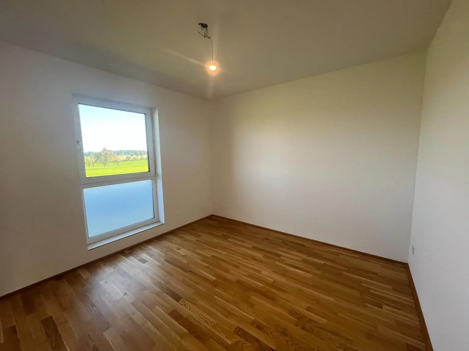 Moderne 3-Zimmer-Wohnung mit Balkon