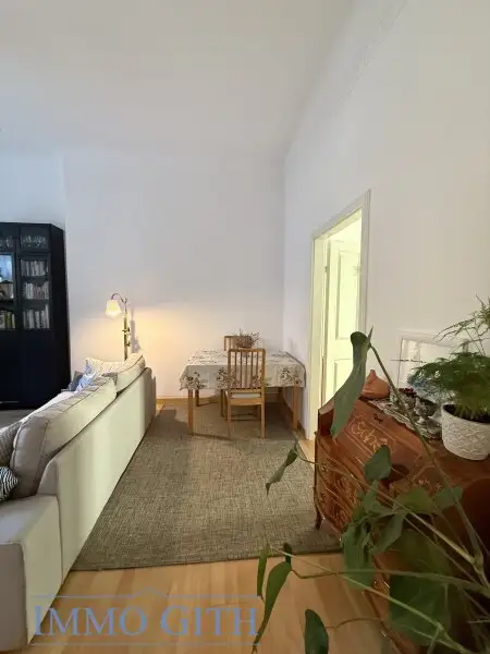 HELL, GEMÜTLICH & GUT VERMIETET – GEPFLEGTE 2-ZIMMER-WOHNUNG MIT BALKON IN SIMMERING ZU KAUFEN!