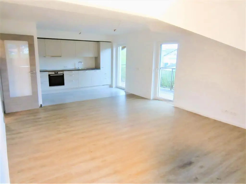 Gemütliche Mansardenwohnung mit Südbalkon und Weitblick!