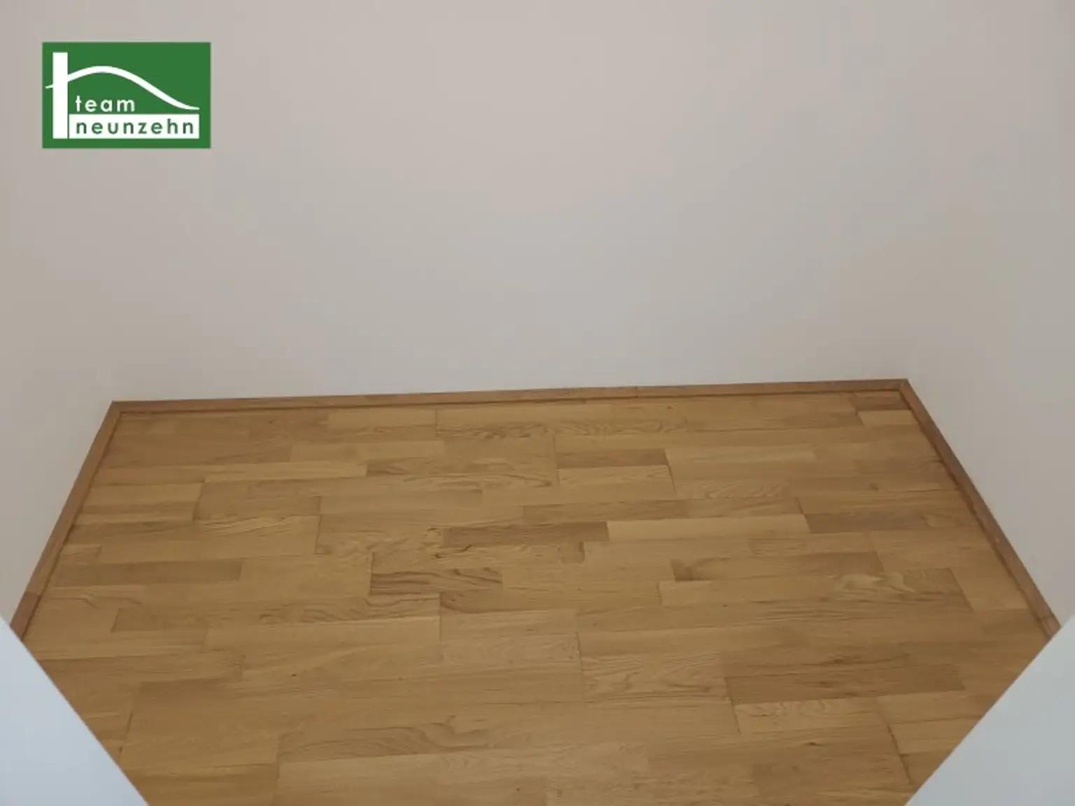 Grünblick mitten in der Stadt: 2-Zimmer-Neubauwohnung in Hofruhelage