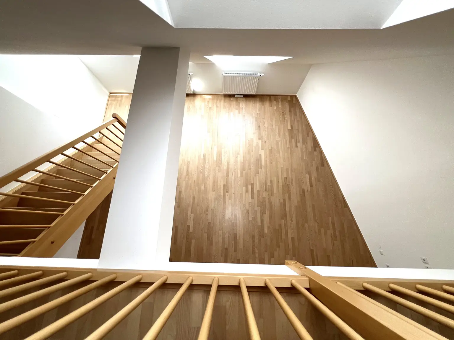 Modernes Wohnen nahe Naschmarkt: Klimatisierte Dachgeschoßwohnung mit Balkon und Terrasse
