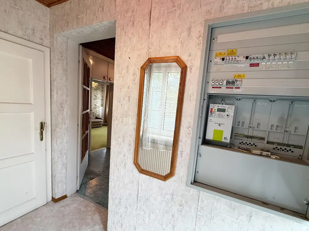 Bürgerliches Einfamilienhaus mit viel Platz, liebenswerten Garten und tollem Ausblick!