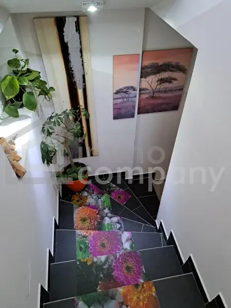 Großzügiges Wohnen mit Gartenidylle in Graz - Luxuriöses Haus mit 9 Zimmern für 850.000,00 €!