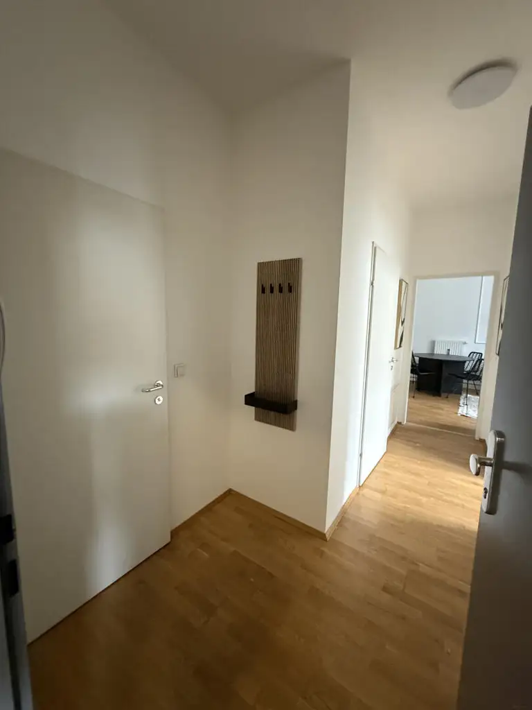 + Grazer Juwel + Helle möblierte 2-Zimmer Wohnung mit Altbau-Charme und durchdachter Raumaufteilung!