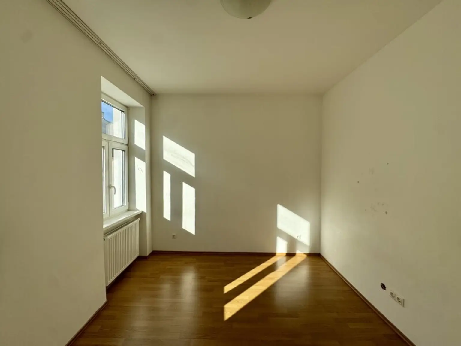 Mehrwert durch Ausbau & Sanierung – Investitionsmöglichkeit in 1120 Wien