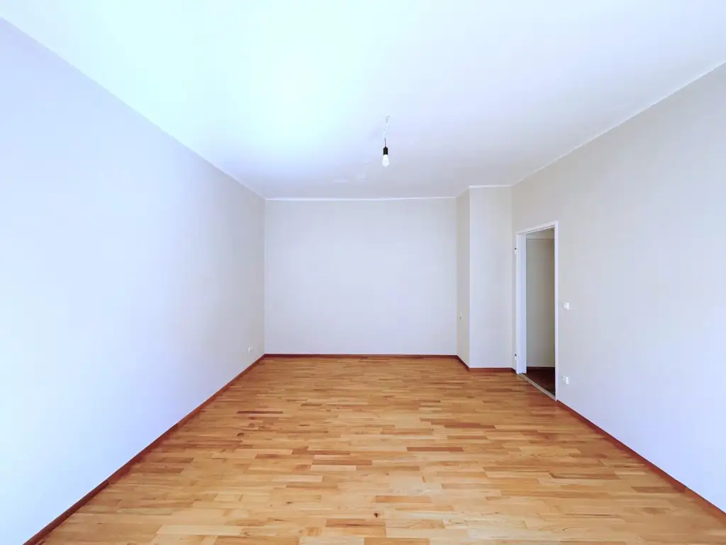 Linz/Stadt (Schubertstraße): Mietwohnung ca. 81,4 m² Wfl + BALKON (WG-geeignet)