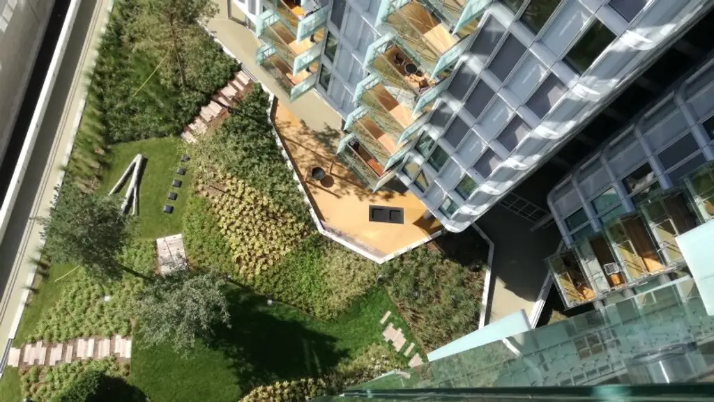 2 ZIMMER mit Balkon in: Parkapartments - CITYNAHER WOHNSITZ ab Dezember!