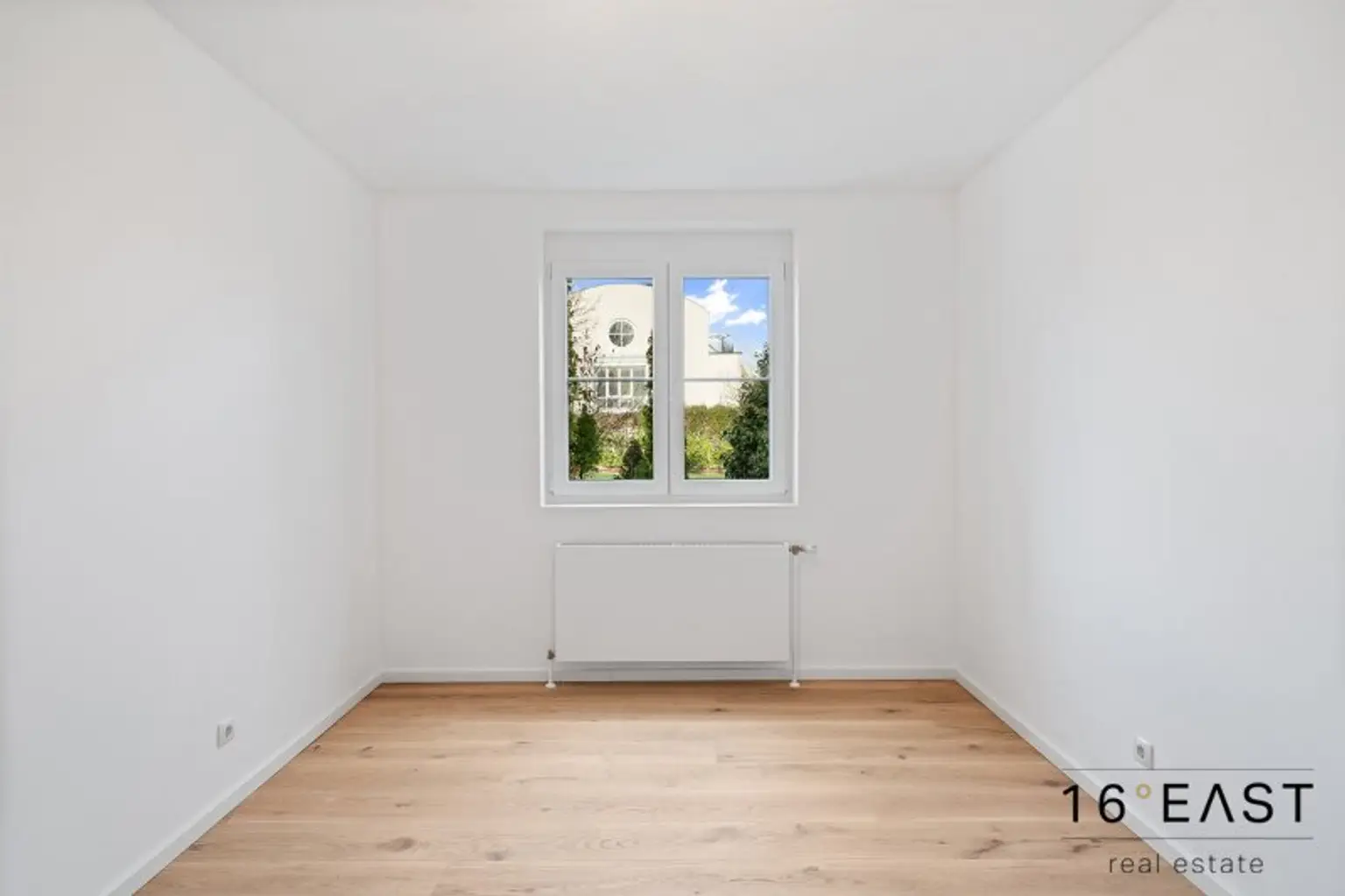 Exklusive 5-Zimmer Garten-Maisonette in Grünruhelage mit Fernblick und Garage