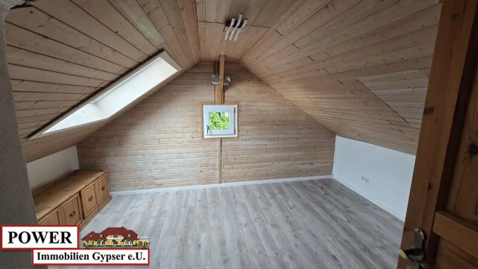 Einfamilienhaus in Waldrandlage / großes Grundstück - Ihr neues Zuhause !