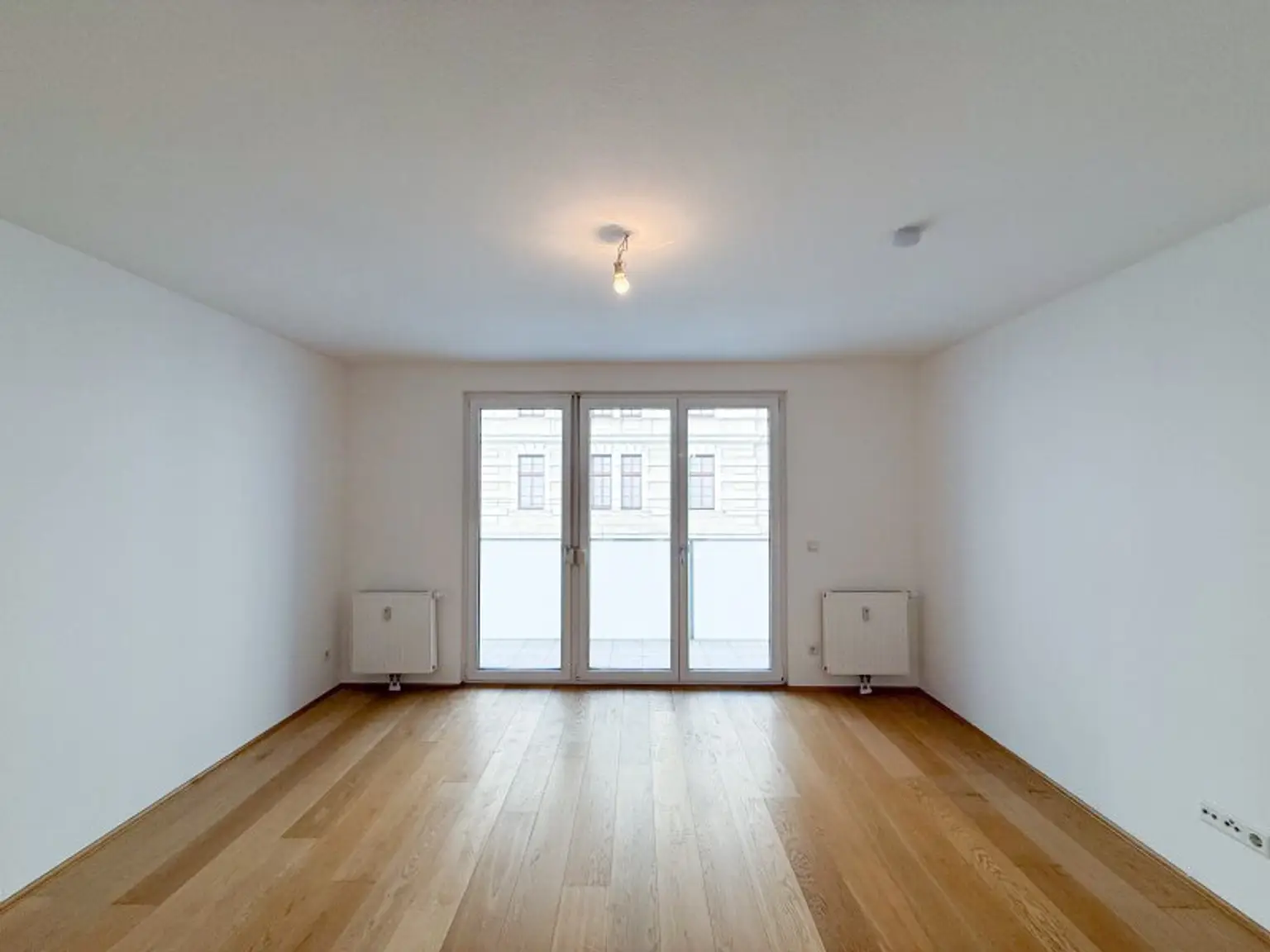 Attraktive 2-Zimmer Wohnung mit Loggia im 16.Bezirk - zu verkaufen!