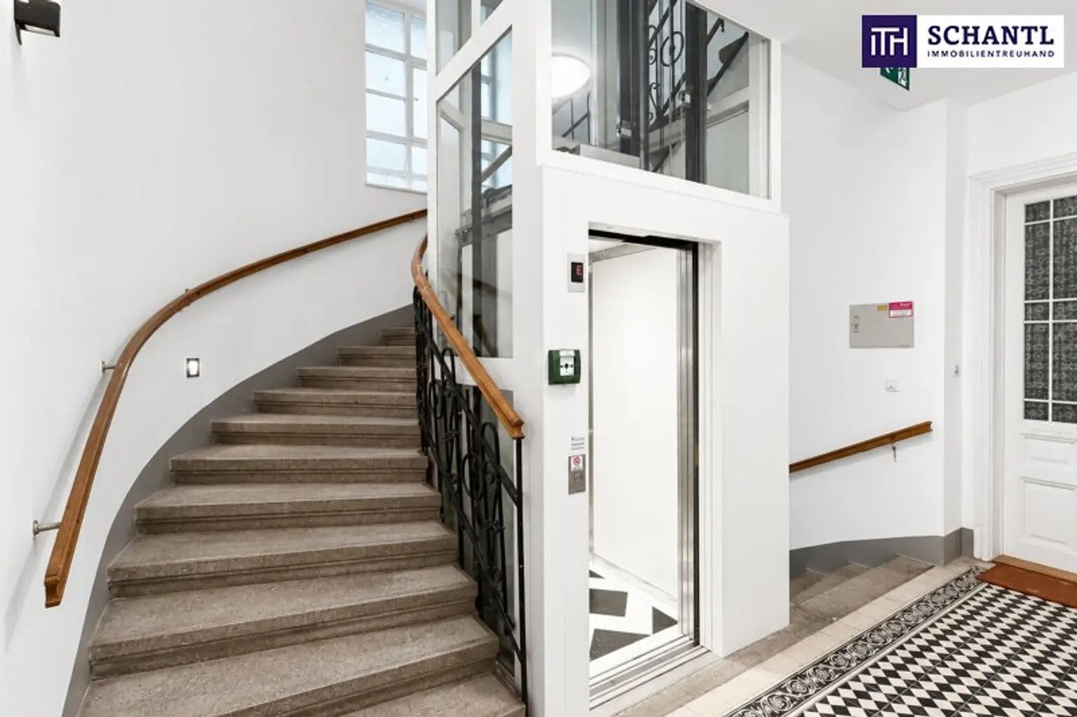 Eingangsbereich Haus, Lift