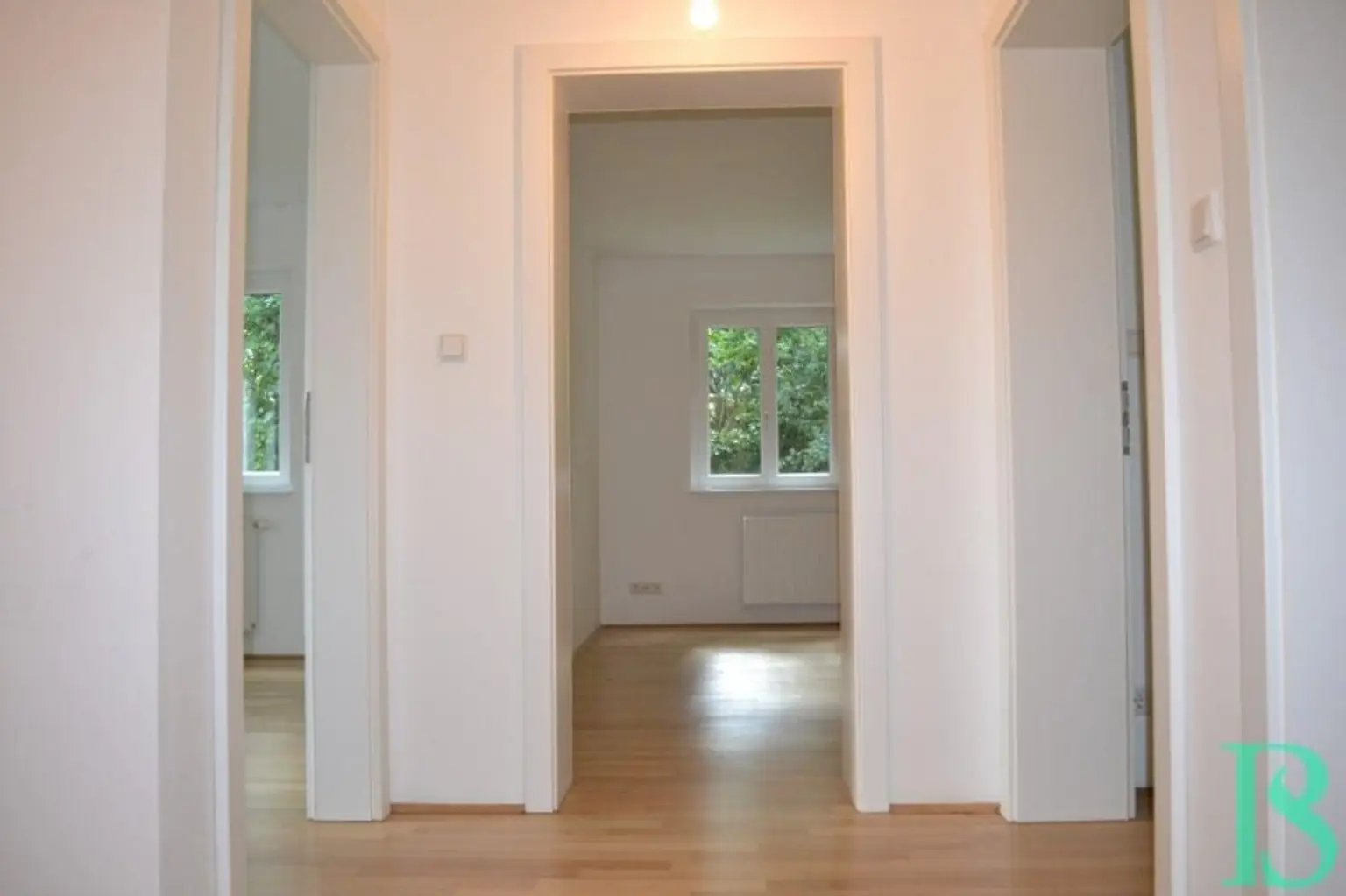 Exklusive Lage beim Küniglberg! Terrassenwohnung - Sonne, Wiese, Ruhe!