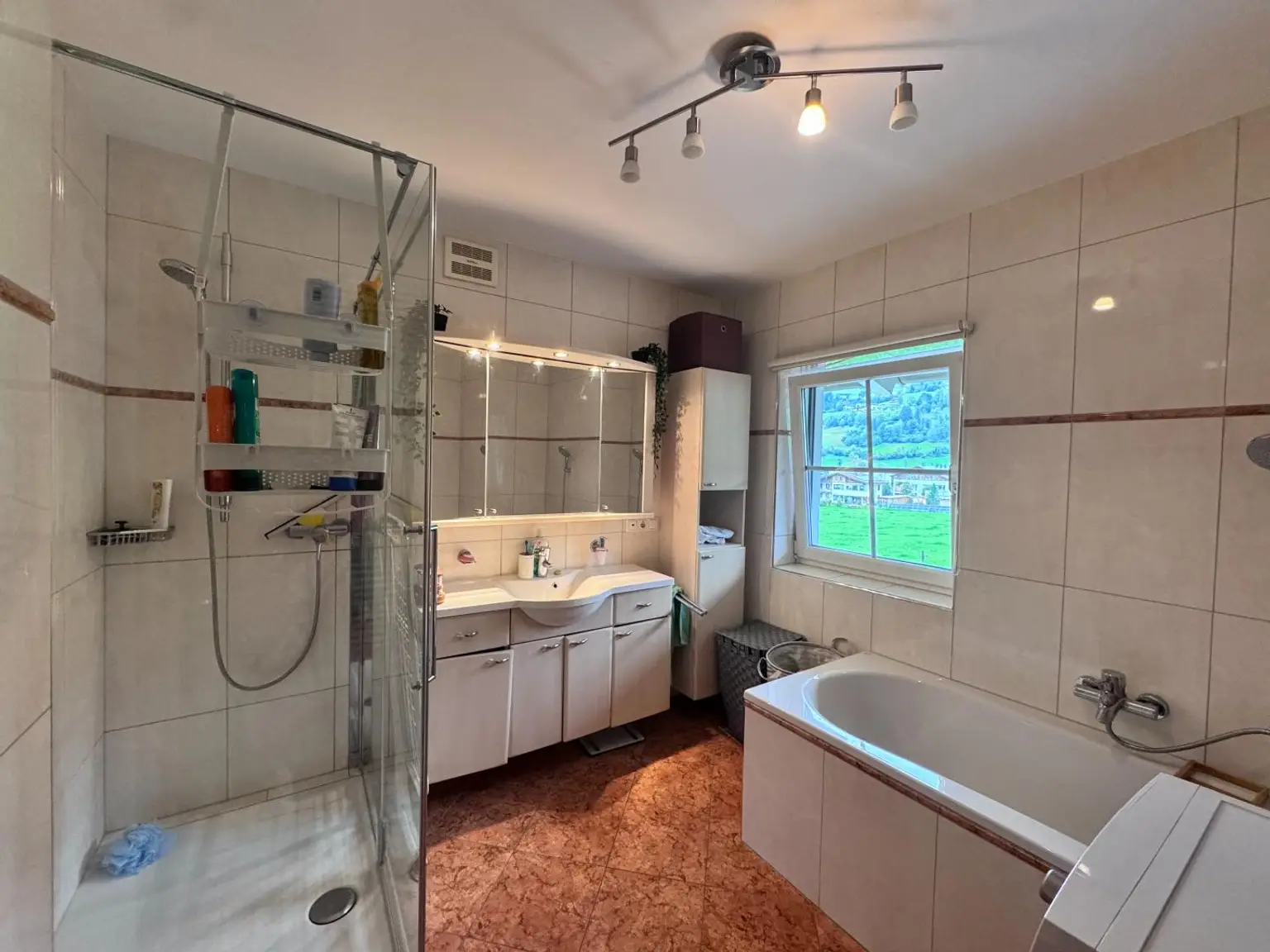 Großzügiges Wohnen mit Bergblick – 3-Zimmer-Mietwohnung in Niedernsill