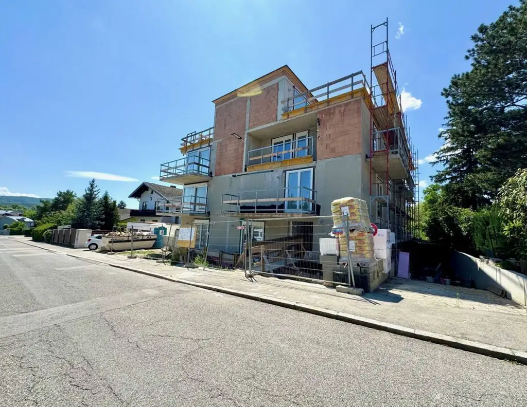 ++ NEU ++ STILVOLLE WOHNUNG mit GROSSZÜGIGEM GARTEN