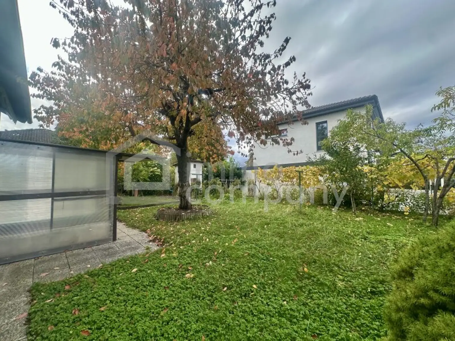 Großzügiges Einfamilienhaus - Grünruhelage Nähe Wien !