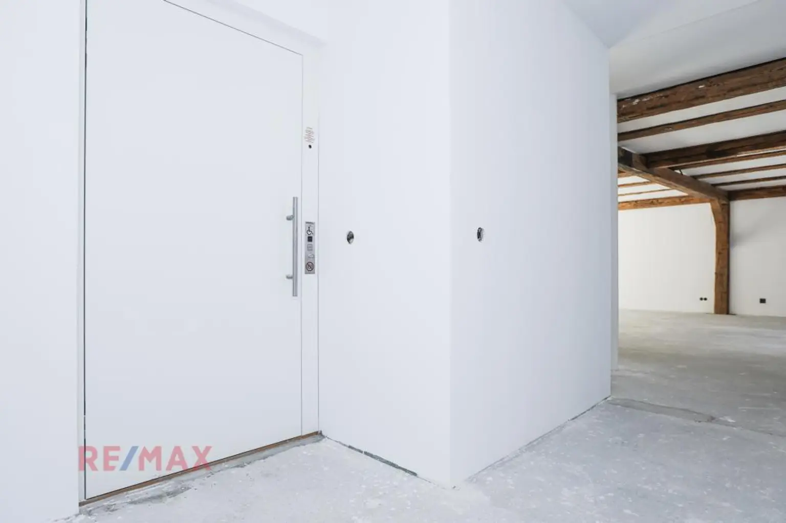 privater Liftzugang UG