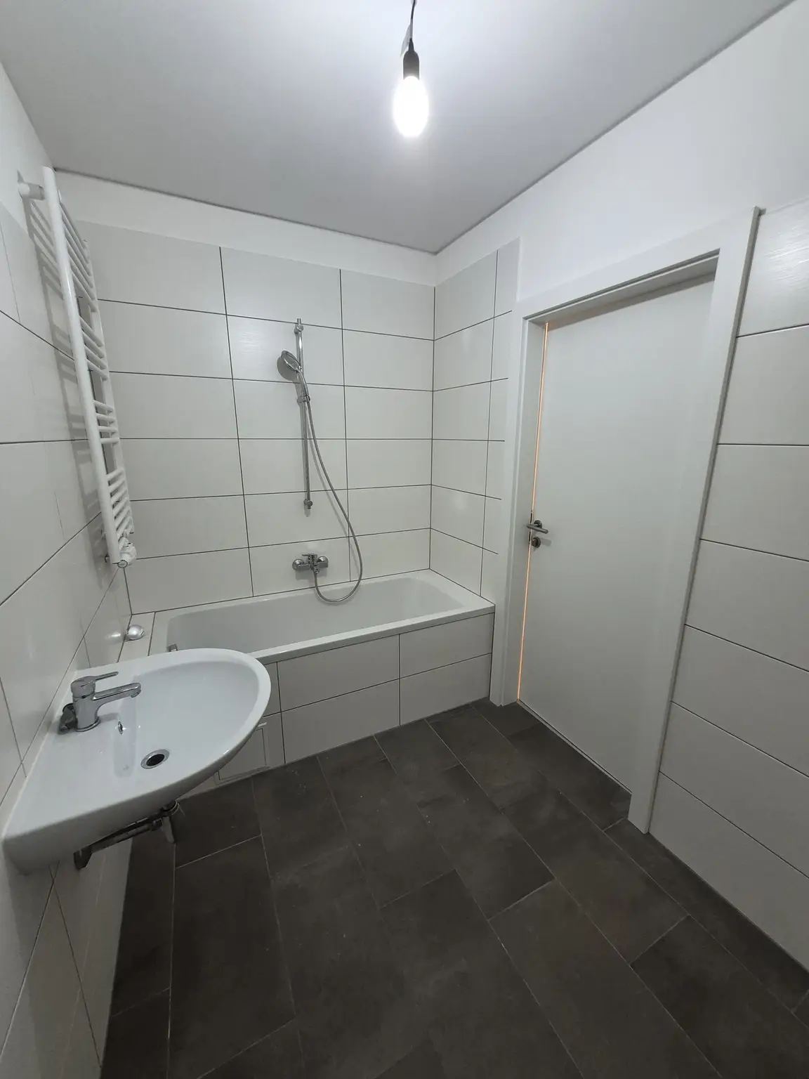 Neubau: Ca. 73 m² Wohnung mit ca. 43 m² Eigengarten