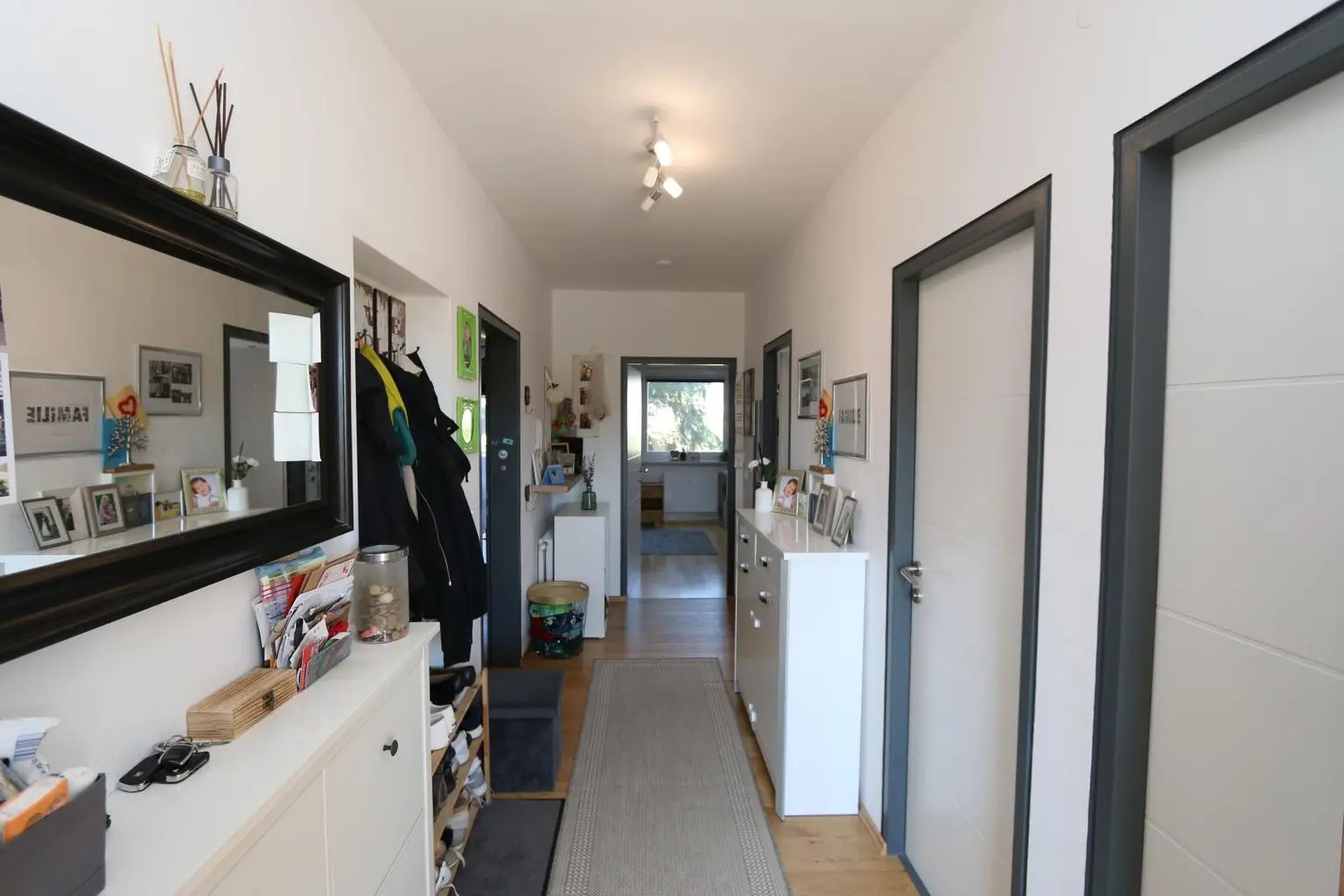 großzügige, attraktive 2 Zimmer-Wohnung