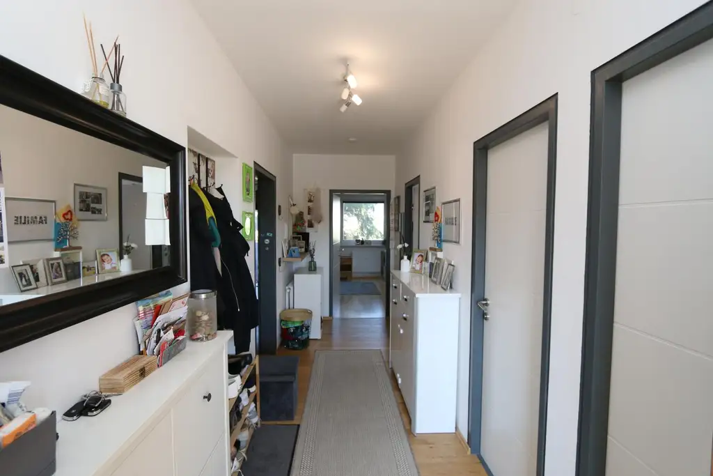 großzügige, attraktive 2 Zimmer-Wohnung