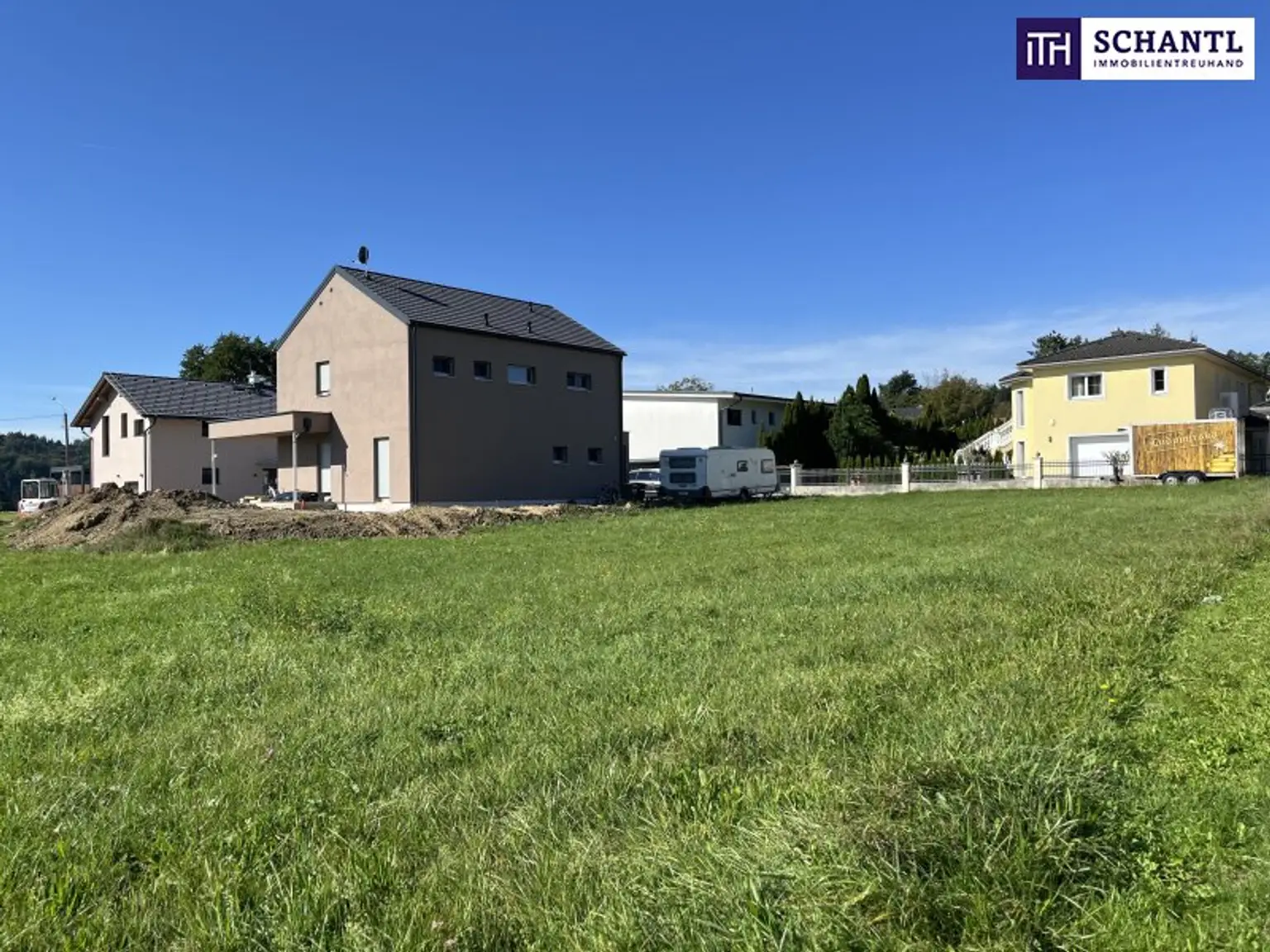 EINMALIGES Baugrundstück in BEGEHRTER LAGE mit TOP ANBINDUNG!