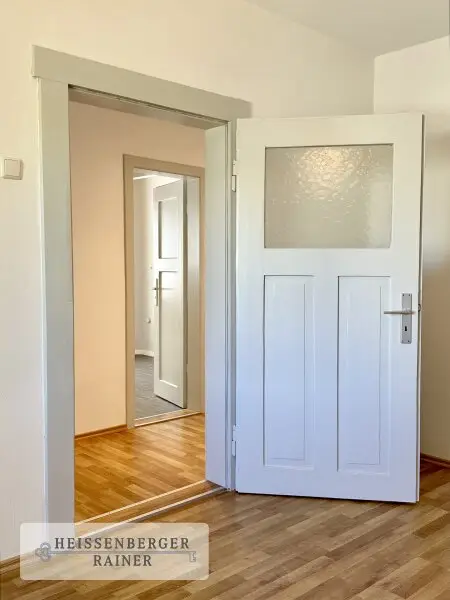 PROVISIONSFREI /// REHBÜHL, GROSSZÜGIG & FLEXIBEL /// 6 ZIMMER, 2 -3 BÄDER /// SOFORT BEZUGSFERTIG