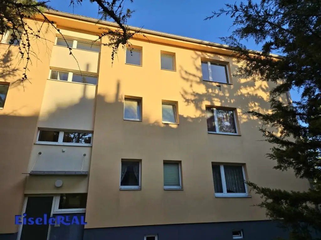 tolle 2 Zimmer Wohnung, extra Küche