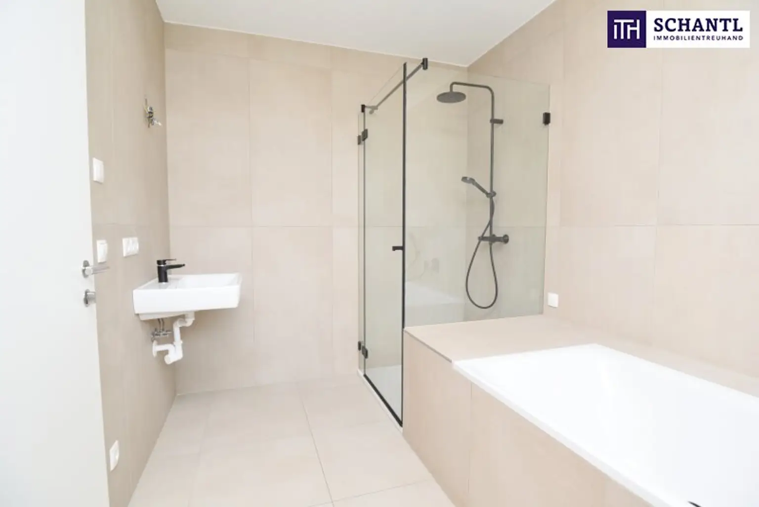 Exklusives Einfamilienhaus mit Panoramaterrasse in der steirischen Weingegend – Ein Wohnjuwel für höchste Ansprüche!