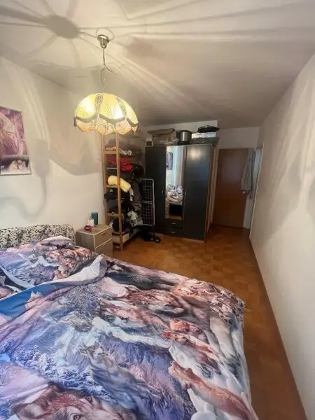 Bezaubernde 2-Zimmer-Wohnung mit KFZ-Stellplatz in Top-Lage des 4. Bezirks
