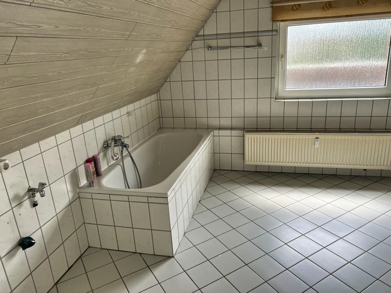 Ruhige, aber zentrale Lage! Doppelhaushälfte in Sögel!
