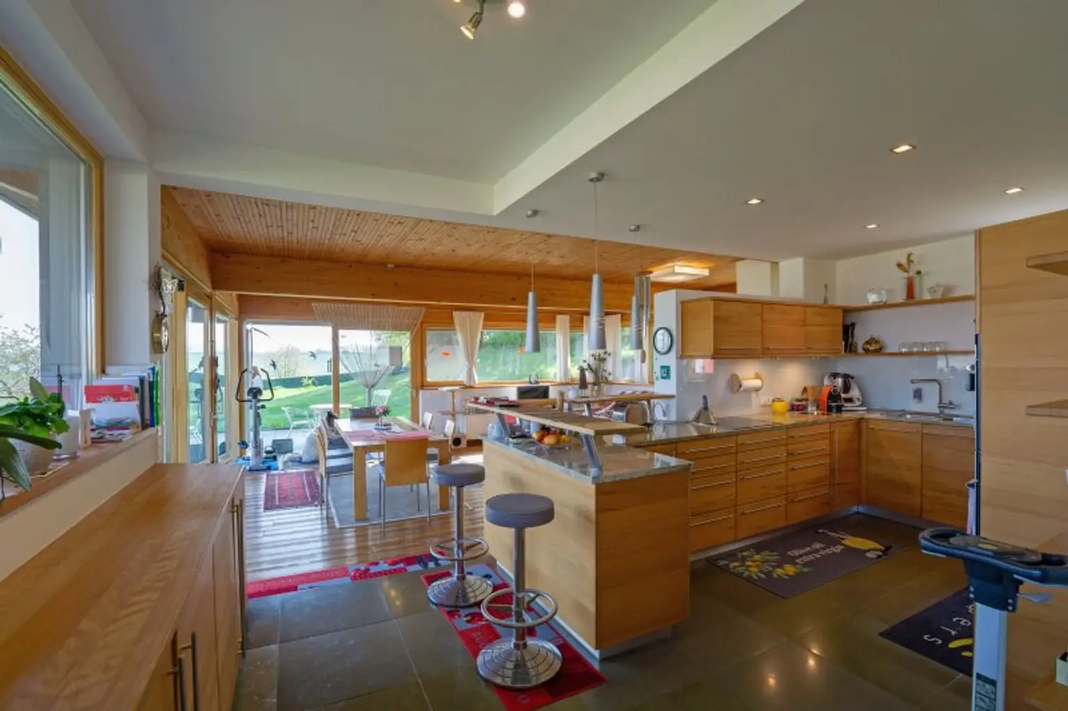 Wohnbereich mit offener Küche