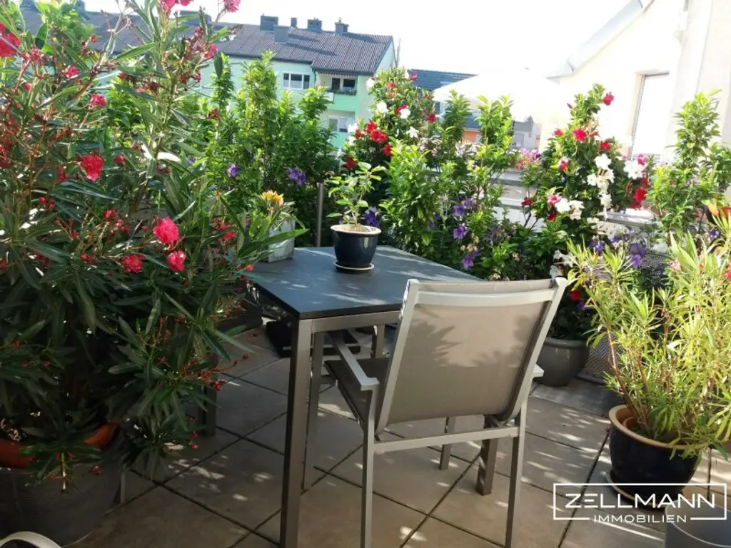 „Ein Ort zum Aufatmen – Lichtdurchflutete Dachterrassen-Maisonette mit Stil“ | ZELLMANN IMMOBILIEN