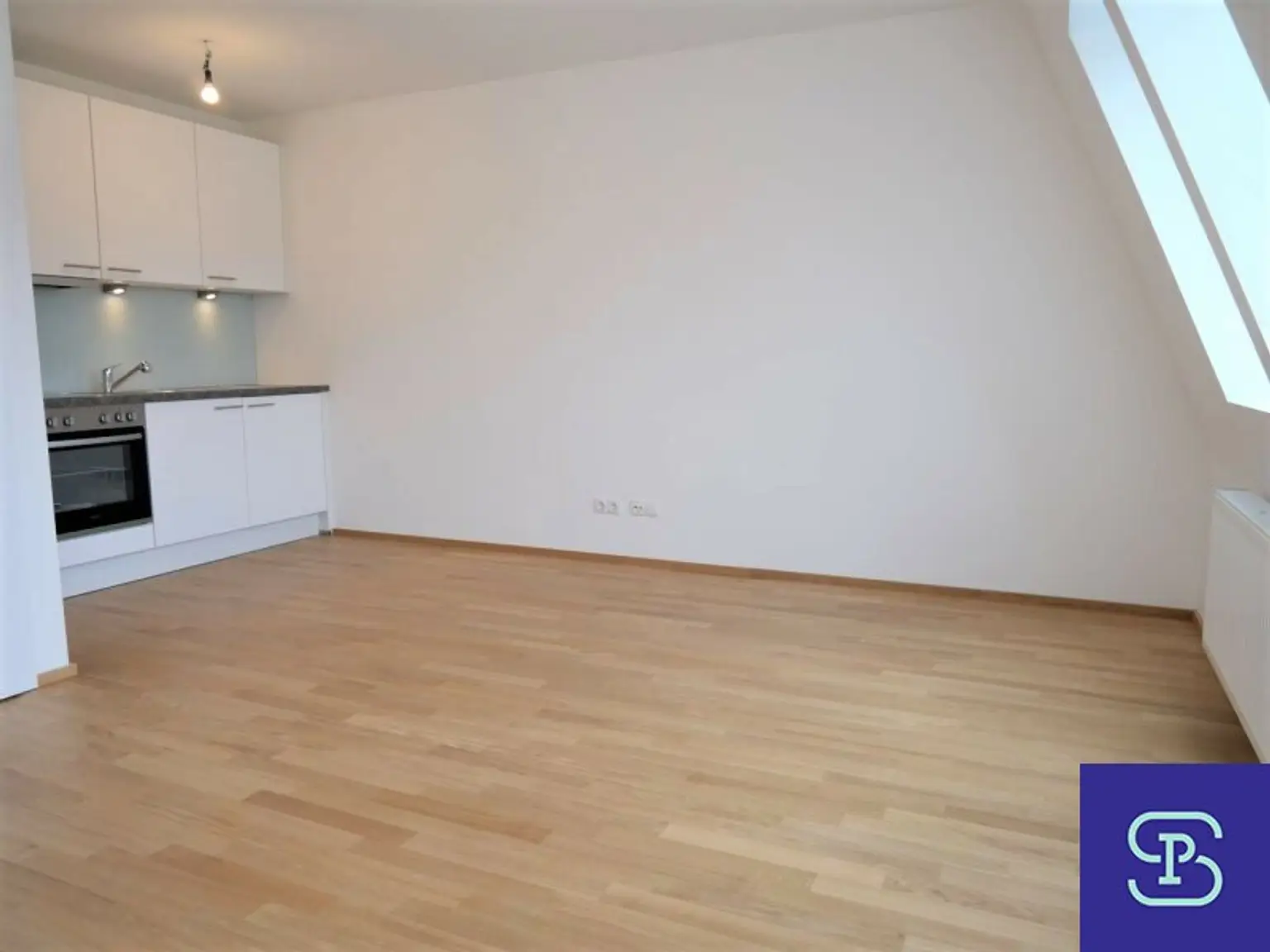Provisionsfrei: Klimatisierte 35m² DG-Wohnung + 9m² Terrasse mit Einbauküche - 1100 Wien