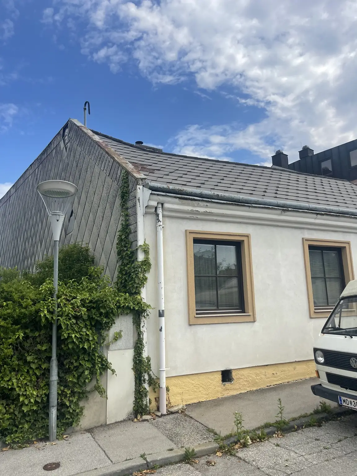 25 %  geschlossene Bauweise, Bauklasse II - keine Einschränkung auf Wohneinheiten